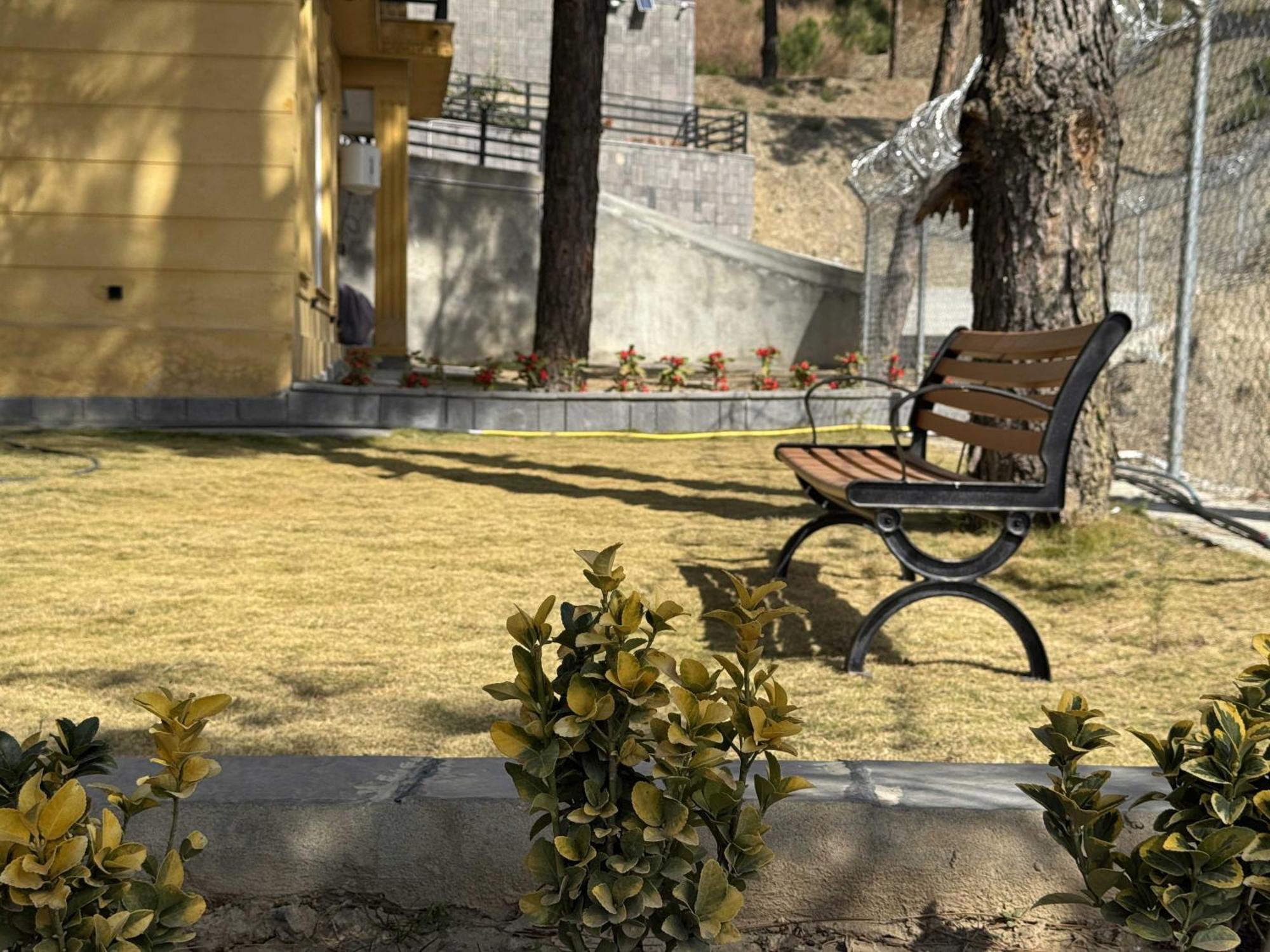 Hidden Hills Hotel & Resort Mansehra Exterior photo